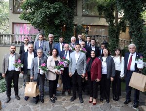 Başkan Vahap Akay, Muhtarlar Günü’nde Kentin Gündemini Değerlendirdi: Yeni Projeler, Yeni Hedefler