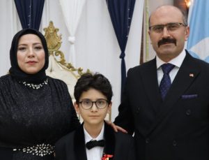 Alparslan Erkekliğe İlk Adımını Attı!