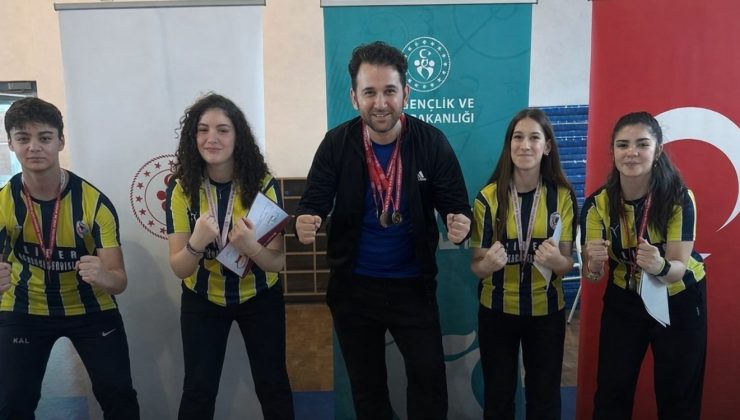 Kapaklı Anadolu Lisesi Zirvede: Floor Curling’de İl Şampiyonluğu Sevinci