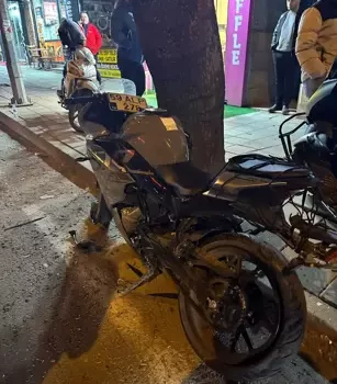 Çorlu’da Feci Çarpışma: Motosiklet Sürücüsü Yaralandı