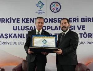 Soygüzel, Türkiye Kent Konseyleri Birliği Başkanlığını Kapanoğlu’na Devretti