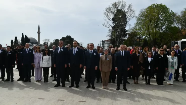 TEKİRDAĞ’DA TURİZM HAFTASI COŞKUSU: VALİLİK ÖNÜNDE ÇELENK SUNMA TÖRENİ DÜZENLENDİ