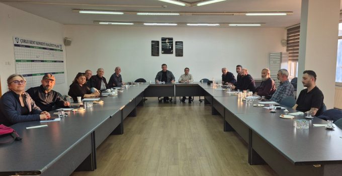 Çorlu’da 1 Mayıs Hazırlığı: “Alanlarda Olacağız” Mesajı