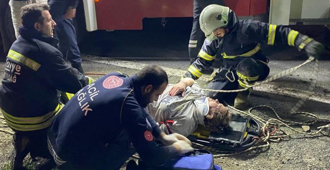 Şarköy’de Feci Kaza: Uçurumdan Düşen Araçta 3 Yaralı