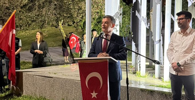 Kapaklı’da 19 Mayıs Coşkusu ve Şehitler İçin Tek Yürek Fener Alayı