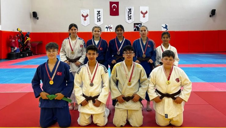 ÇERKEZKÖY BELEDİYE SPOR JUDO TAKIMI’NDAN MADALYA YAĞMURU
