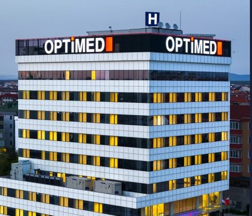 OPTİMED KAPAKLI HASTANESİ GÜÇLENEN HEKİM KADROSUYLA BÖLGEYE HİZMET VERMEYİ SÜRDÜRÜYOR