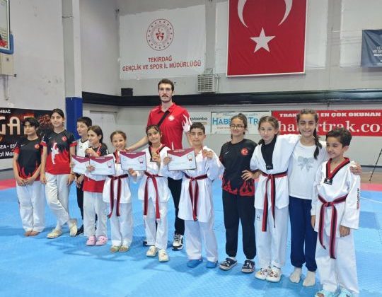 Çerkezköy Şampiyon Spor Kulübü’nden Büyük Başarı: 30 Madalya ile Takım Şampiyonu Oldu