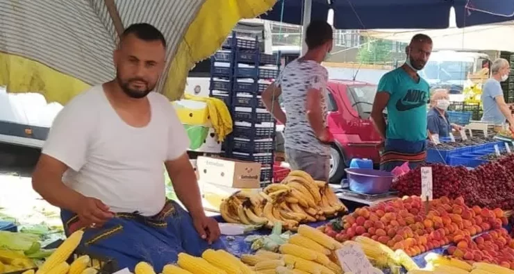 Pazar Esnafından Acı Haber: 46 Yaşındaki Tayfun Karaca Evinde Hayatını Kaybetti