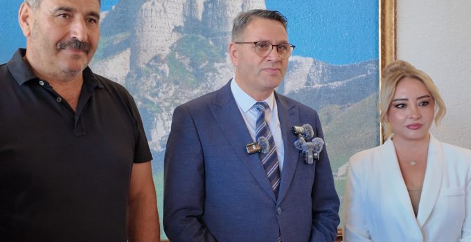 Ak Parti Çerkezköy İlçeBaşkanı Salih Azbay’danVahap Akay Açıklaması