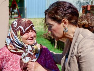 Candan Yüceer Dolu Felaketinin Vurduğu Mahallelerde İncelemelerde Bulundu