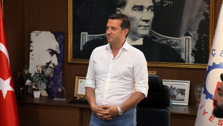 Vahap Akay Cumhuriyet Halk Partisiden İstifa Ediyor