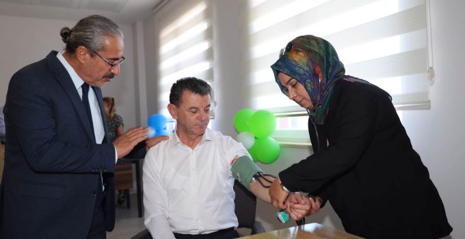 Başkan Çetin tansiyon ve şekerini ölçtürdü